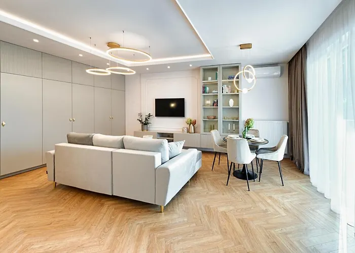 Wyjatkowy Taupe W Centrum Lodzi *